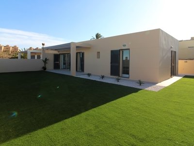 Villa en venta en Valle del Este Golf, Almeria